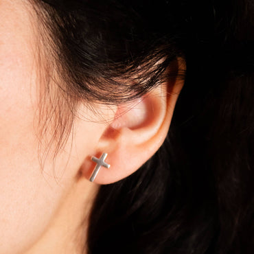 Aros Plata 925 Cruz de Amor modelo