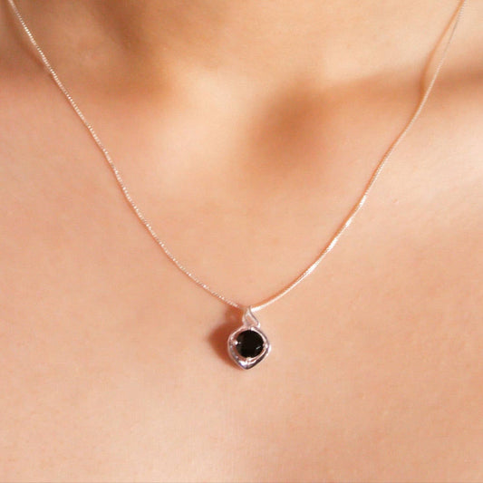 Modelo Collar Fuego Black