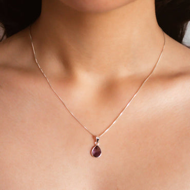 Modelo Collar Gota Morada