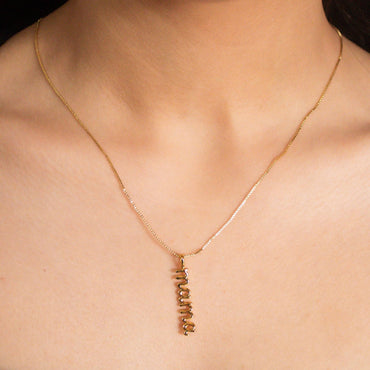 Modelo Collar Mamá cursiva