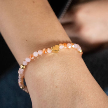 Modelo Pulsera Corazón de Coral