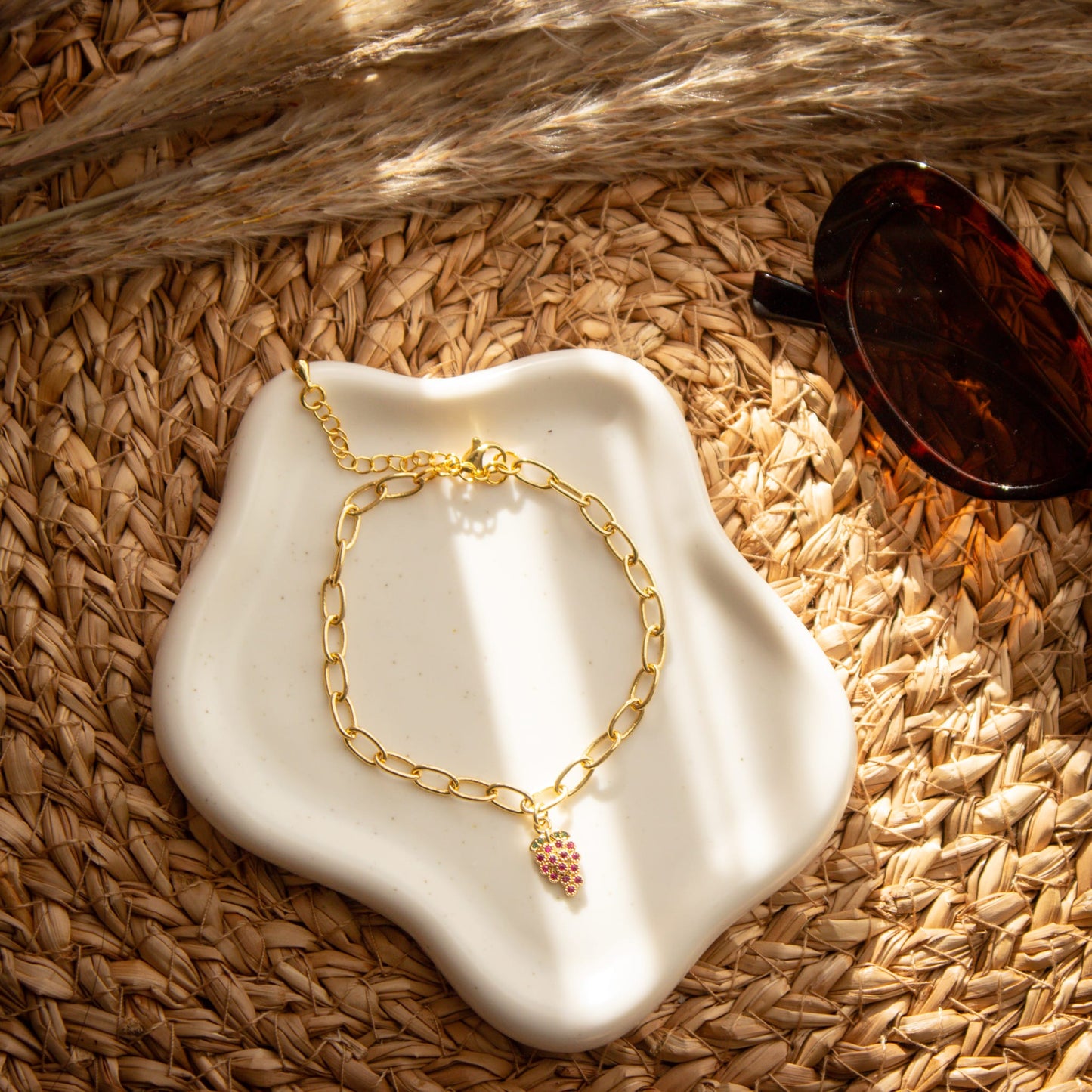 Pulsera Baño Oro Uva escenario