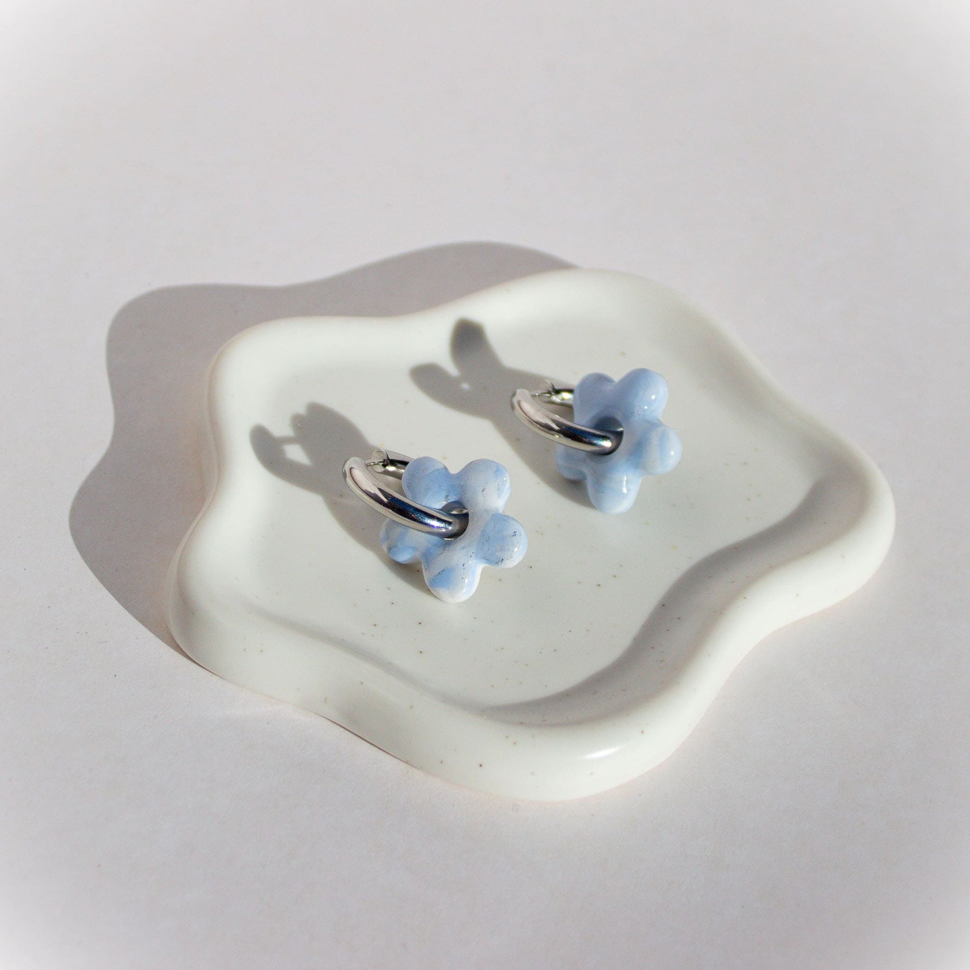 Aros Flor Marina Silver escenario