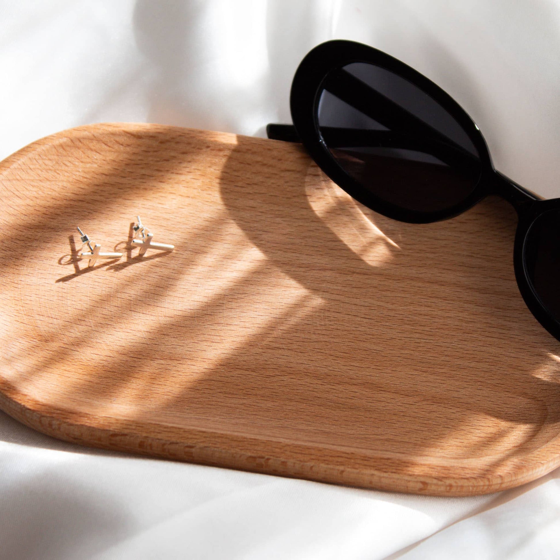 Aros Plata 925 Cruz de Amor escenario