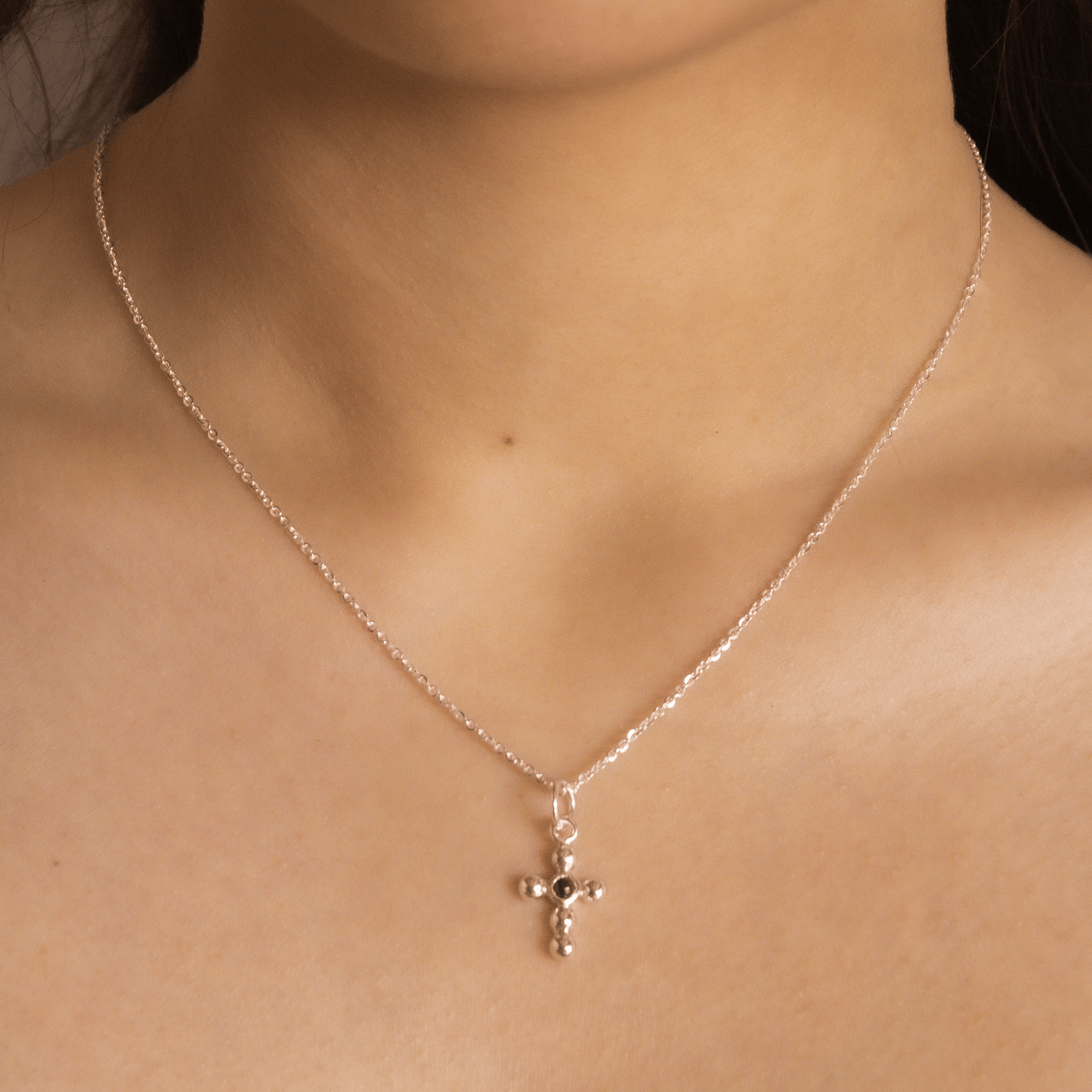 Collar Agnus Granate modelo