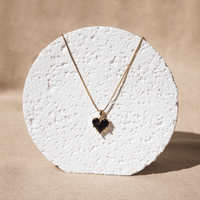 Collar Amor Profundo escenario