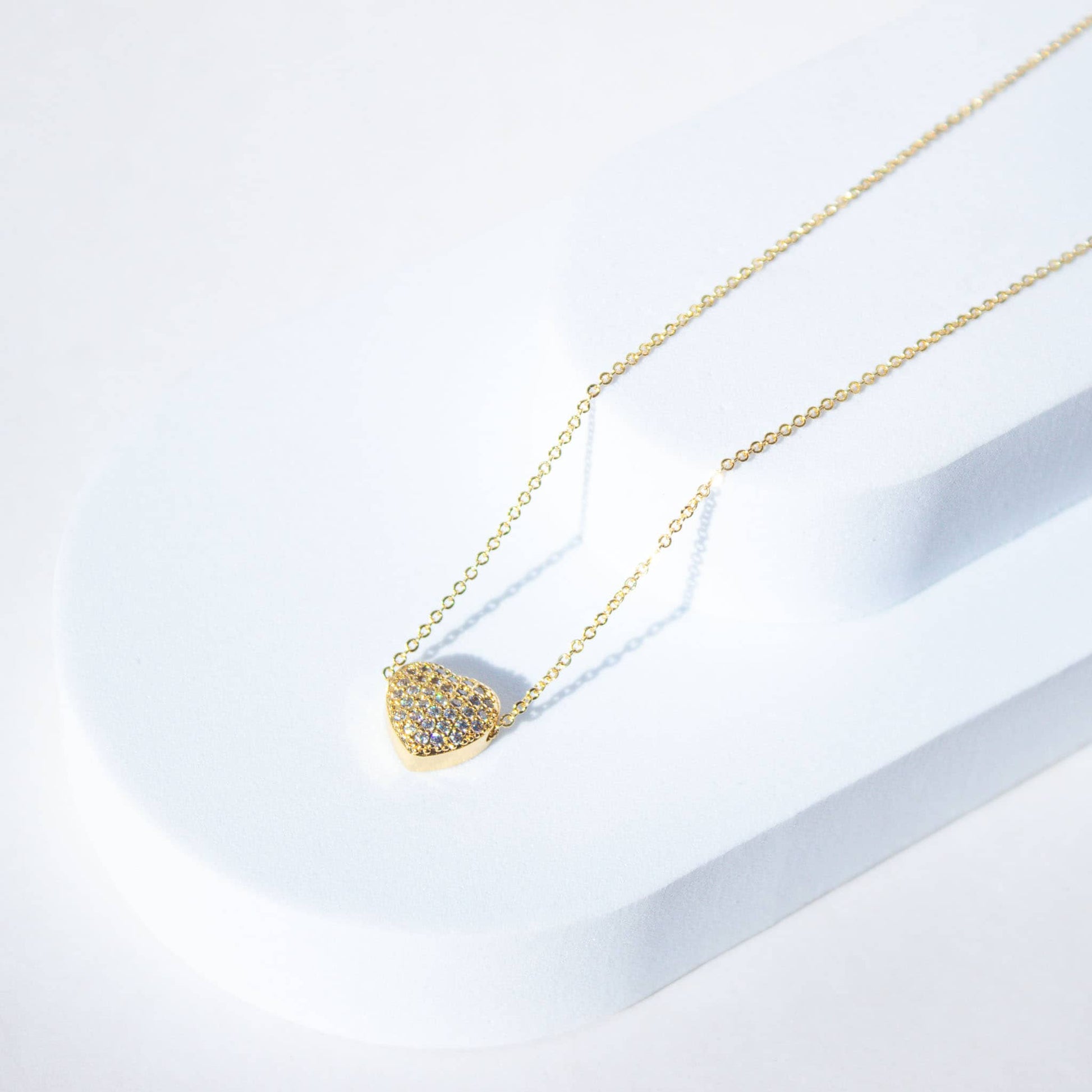 Collar Corazón Destelleante Escenario