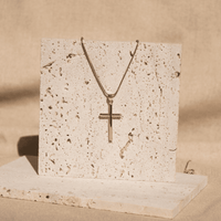 Collar Cruz Alma escenario