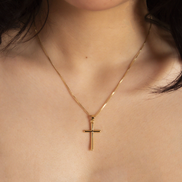 Collar Cruz Alma modelo