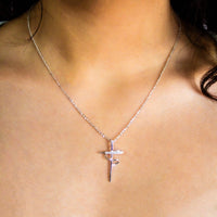 Collar Cruz Eterna Modelo