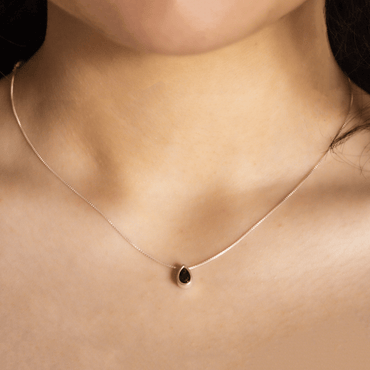 Collar Onira modelo