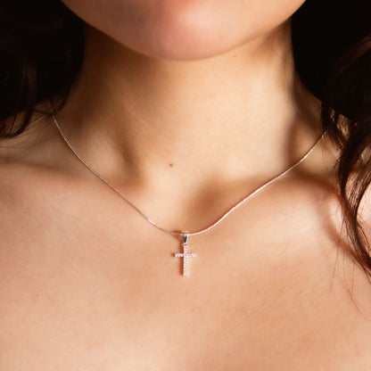 Collar Plata 925 Collar Cruz Leah modelo