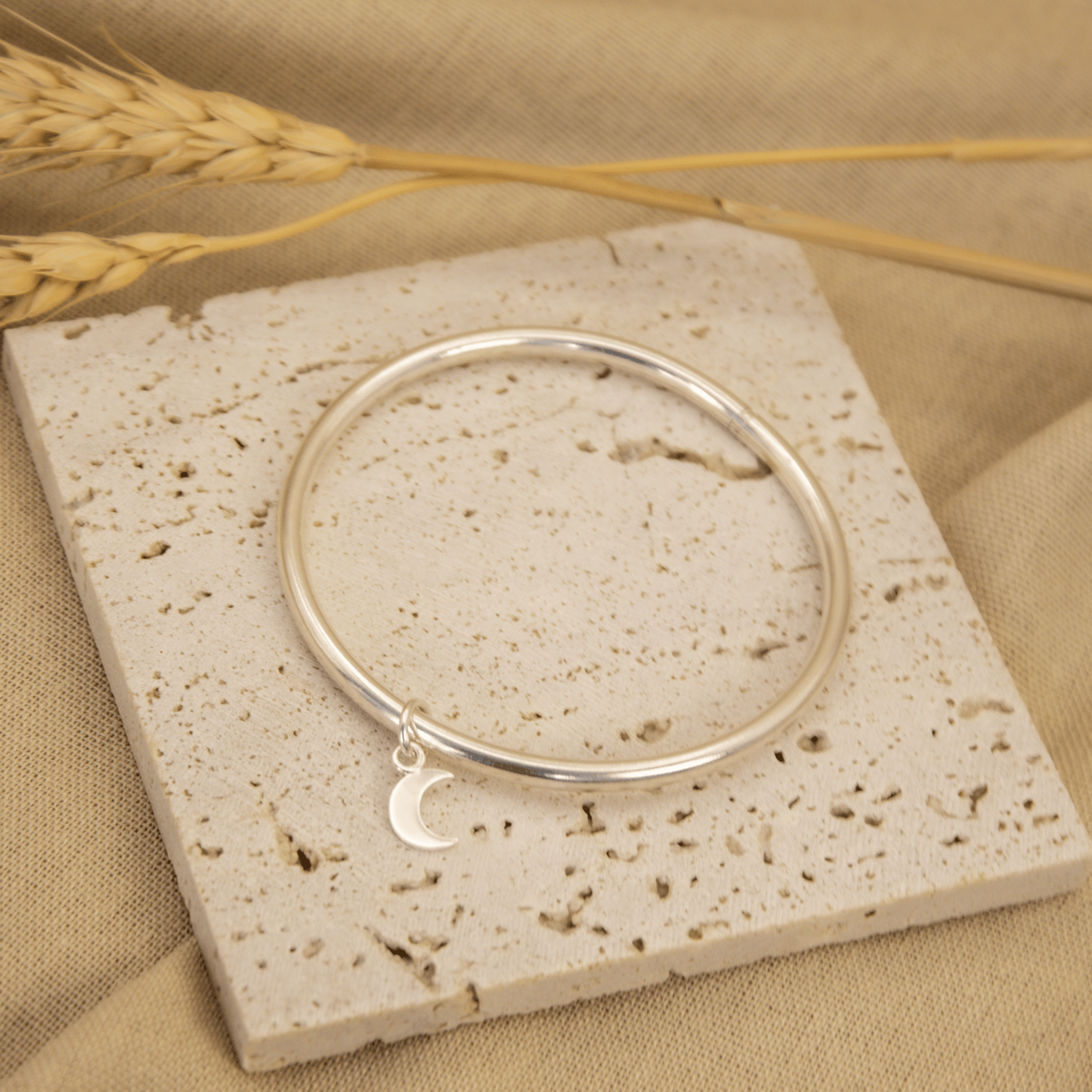 Dije lunarix escenario esclava