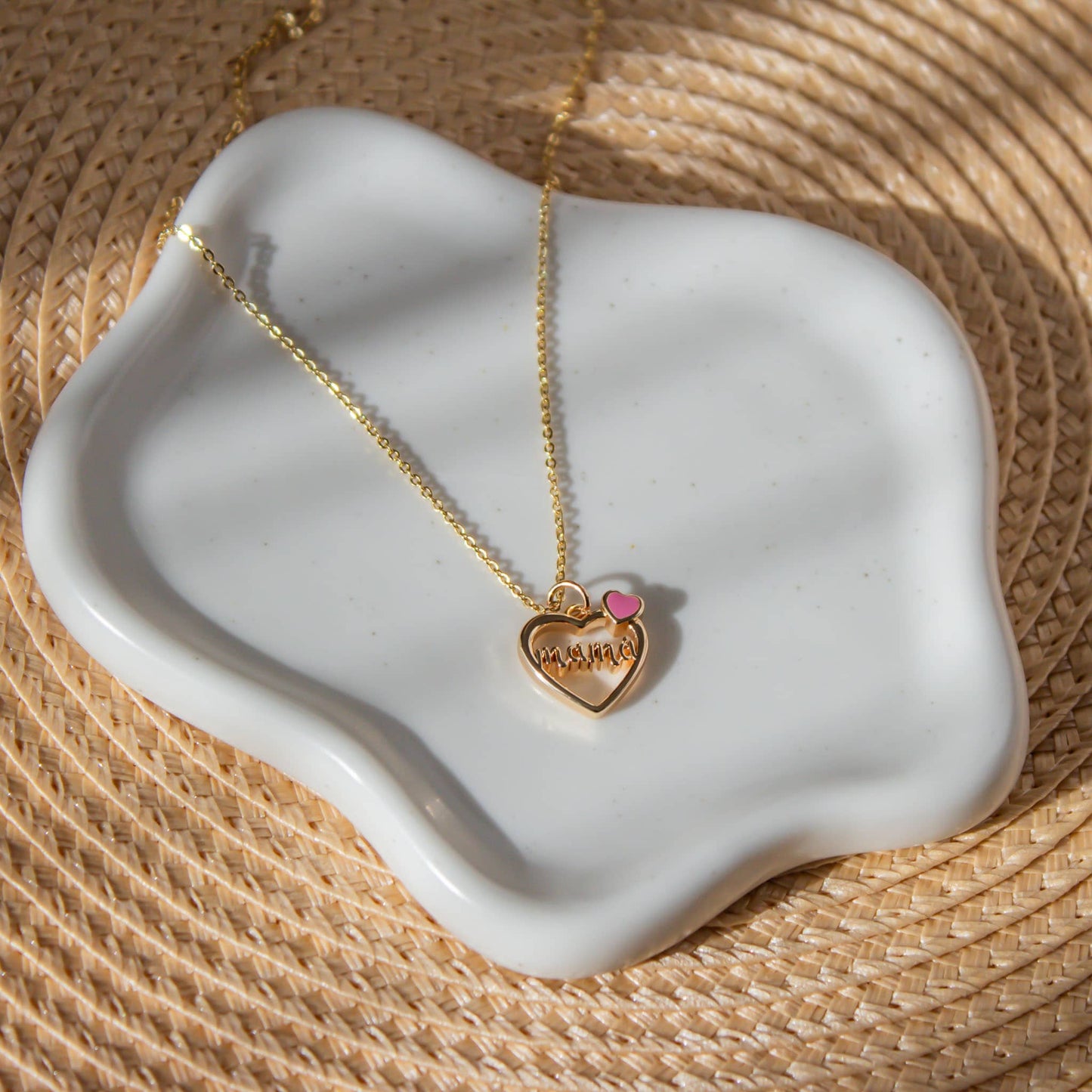 Escenario Collar Corazón de Mamá