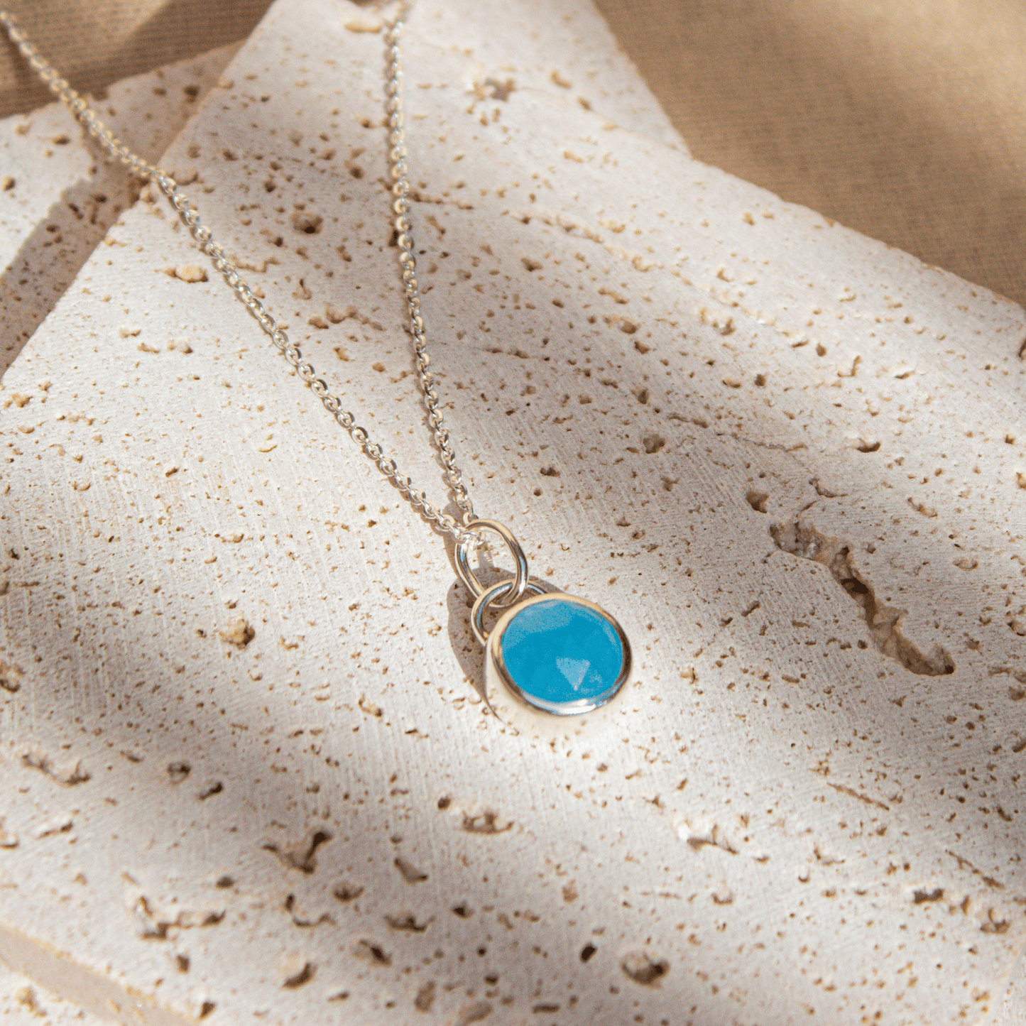 Collar 'Lux Terra' Calcedonia Fascetada Plata 950