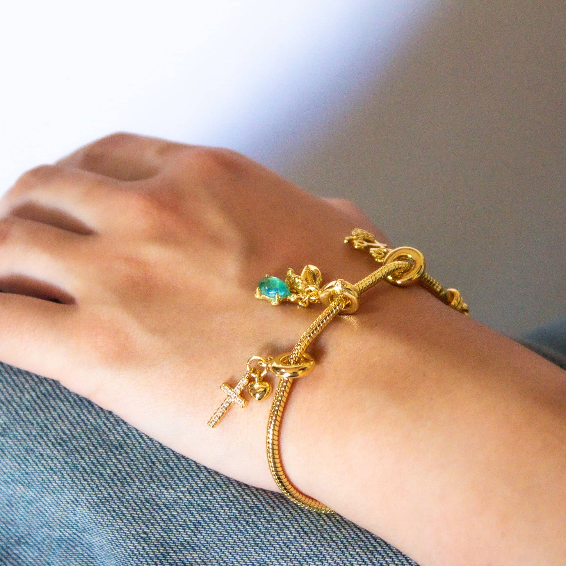 Pulsera Charms Baño de Oro Modelo 2